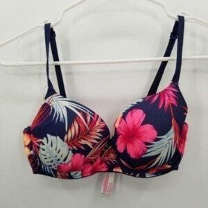 Pink VS Wear Everywhere Lightly Lined Bra 32C